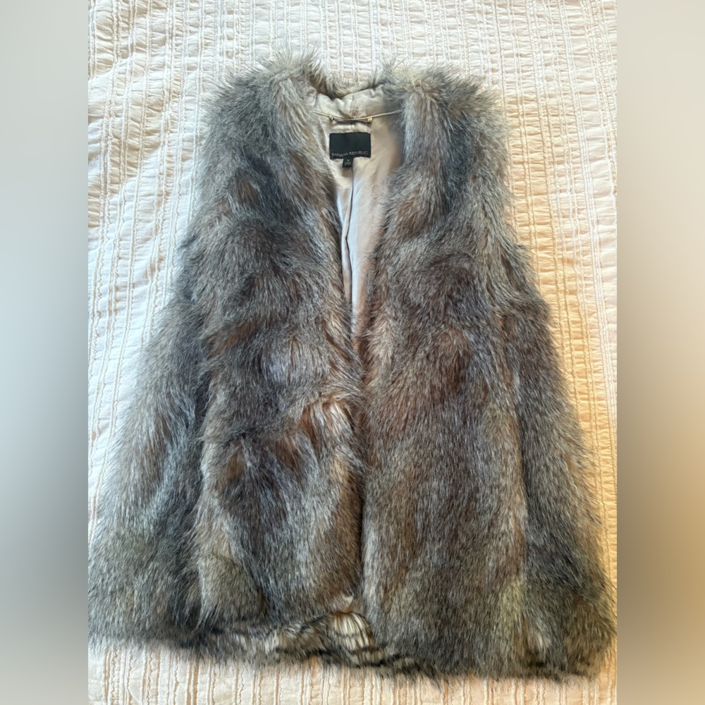 Banana Republic Faux Fur Vest in Gray and Brown